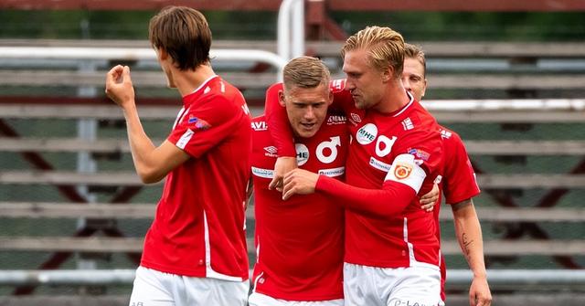 己的半区打 己的半区打