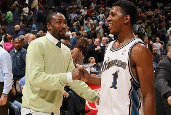 逼迫对手在 逼迫对手在